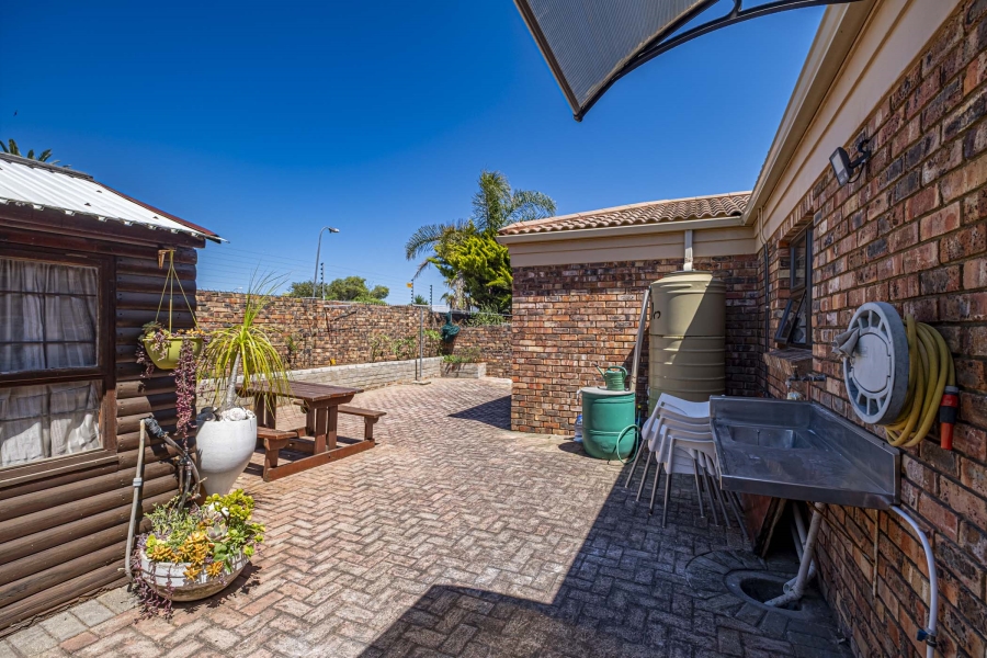 3 Bedroom Property for Sale in Humewood Extension Eastern Cape